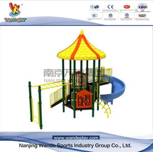 Parque de atracciones clásico para niños Parque infantil al aire libre